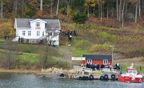 Om eftermiddagen skød og dræbte anders behring breivik en række deltagere fra den socialdemokratiske ungdomsorganisation arbeidernes ungdomsfylking (auf), der holdt sommerlejr på utøya. Oyene