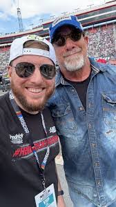 Chris Strausbaugh's Instagram, Twitter & Facebook