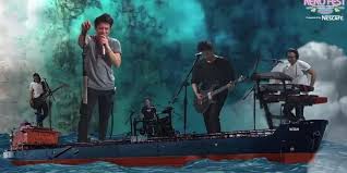 Nama noah paling cocok untuk nama depan.misal seperti noah jacob irawan, noah baasith priambodo, noah jeremy, noah jekpersen, noah johanson young, dll nama ini di indonesia paling banyak ada di kota jakarta, surakarta, bandung, batam, puni. Ariel Bocorkan Arti Nama Noah Apa Itu