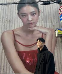 Chinese SNS influencers have chosen a curious photo-op spot for visiting  Korea