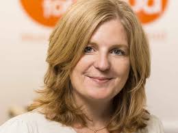 Justine Daniels's Instagram, Twitter & Facebook