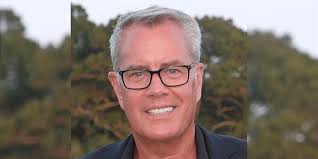 Dan Rattiner speaks with Hamptons Architect Peter Cook