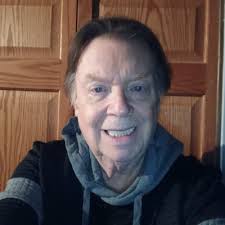 Eric Martindale is right, Wegmans is the best grocery store chain. Too bad  they're only in the East.