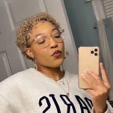 S'Queena Jones (@squeenajones)