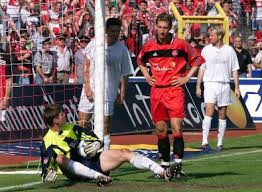 He batted and threw left handed. Fcn Und Frankfurt Wie War Das Nochmal 1999 Sport Nordbayern De