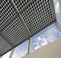 Chinese PV Manufacturer 375W Double Glass Mono Solar Panel, BIPV