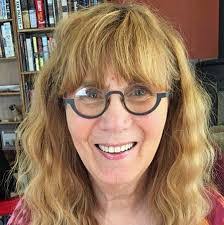 Linda Hauser's Instagram, Twitter & Facebook