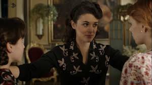 El Tiempo Entre Costuras Vestuario Capitulo 6 Tiempo Entre Costuras Costura Chaquetas Negras