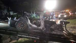 A few days later a couple of months ago a tesla crashed close to where i live and they actually had to completely. I Vyxgzopfcaom