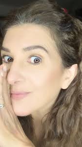 Este mes no solo recibes un súper kit con envío gratis, younique nos  sorprende con entrenamientos profesionales que te van a encantar comenta  😍si te gusta las redes, el maquillaje, el cuidado de la ...