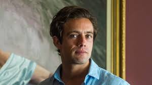 Foto: Daniel (Rafael Cardoso) é aconselhado por Letícia (Letícia Persiles)  nos próximos capítulos da novela 'Espelho da Vida': 'Já lhe sugeri que  fizesse uma regressão. Sabe que é minha especialidade. Para se