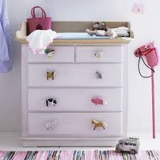 Bunte Griffe Machen Die Wickelkommode Einzigartig Auto Mobel Babyzimmer Mobel Ikea Babybett