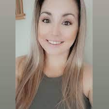 Candice Weir's Instagram, Twitter & Facebook