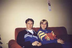 La aproape 5 ani de la divortul de prima sotie, mariana pfeiffer, laurentiu reghecampf este protagonistul celui mai nou scandal din showbiz. Cum AratÄƒ Acum Prima SoÈ›ie A Lui LaurenÈ›iu Reghecampf Mariana Pfeiffer Se È›ine Bine Foto Libertatea