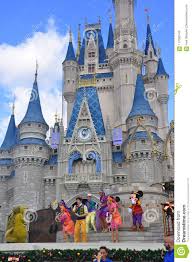 Mostre No Parque Magico Do Reino Walt Disney World Resort Orlando Florida Eua Imagem De Stock Editorial Imagem De Disneyland Parques 117093749