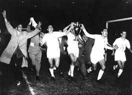 Horario, dónde verlo por tv, streaming y posibles alineaciones. Football S Greatest Sides Part 5 Of 5 Real Madrid 1955 To 1960 Footy Fair