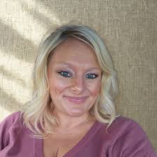 About Crystal Biggers, Associate Broker