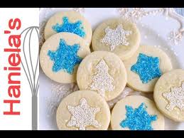 Why is your parchment sticking to the pan in the first place? How To Apply Sanding Sugar And Nonpareils Onto Sugar Cookies Christmas Decorating Youtube