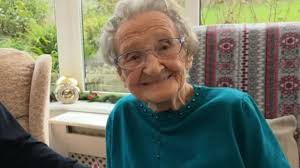 Ada Thompson: England's second oldest woman marks 112th birthday
