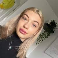 Eleanor Clement's Instagram, Twitter & Facebook