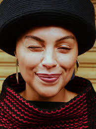 SophieNeuendorf, Vizepräsidentin von @Artnet, und Jaime, Graf von Teba,  Mitglied des spanischen Hochadels, haben sich auf Mallorca das Jawort  gegeben. VOGUE durfte die Hochzeit exklusiv begleiten