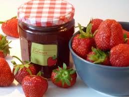 Rezept Und Anleitung Fur Eine Fruchtige Erdbeermarmelade Rezept Erdbeeren Marmelade Erdbeermarmelade Marmelade