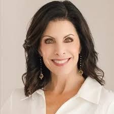 Casey Winchell's Instagram, Twitter & Facebook