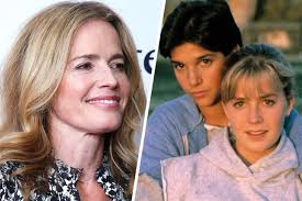 It is the sequel to the 1985 film back to the future and the second installment. Will Elisabeth Shue Join Cobra Kai Season 3 I M Thinking About It
