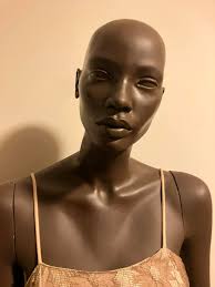 Photos of muse model with makeover?