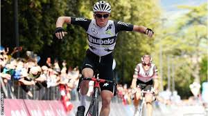Clasificación general tras en la etapa 1 el italiano filippo ganna se impuso en la jornada contrarreloj y es el primer líder. Giro D Italia 2021 Egan Bernal Extends Lead As Mauro Schmid Wins Stage 11 Bbc Sport