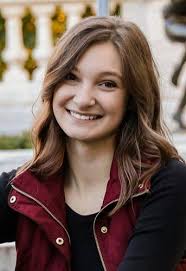 Two Edgewood seniors share valedictorian spot