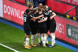 West ham host crystal palace on saturday evening with a chance to infiltrate the top four of the premier league following their impressive start. Vejvhwg2ff2dlm