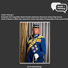 Termasuk dalam aturcara tersebut ialah keberangkatan kebawah duli yang maha mulia ke koperasi gong tiga majlis perundingan kampong lamunin (kodrat). Sultan Pahang V Kebawah Duli Yang Maha Mulia Paduka Ayahanda Almarhum Sultan Haji Ahmad Shah Al Musta In Billah Ibni Almarhum Sultan Abu Bakar Ri Ayatuddin Al Mu Azzam Shah Bahagian 2
