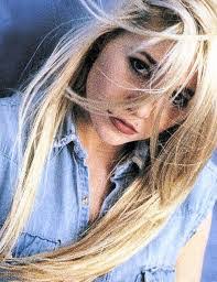 Kelsey Mix's Instagram, Twitter & Facebook