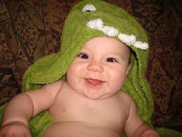 Jennifer Roza's Instagram, Twitter & Facebook