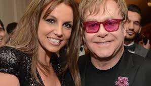 Comment est accueilli "Hold Me Closer" le morceau évènement d'Elton John et  Britney Spears ?