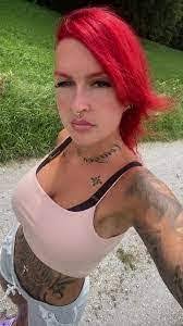 Sheena Benoit's Instagram, Twitter & Facebook