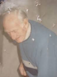 Hi, you helped so much last time with the photo of my Nan