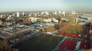 Mit einer gesamtlänge von 145 metern in moderner riegelbauweise bietet eq66 komfortable wohneinheiten auf fünf etagen. Wbg Nurnberg Home Facebook