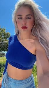 Amy Danna's Instagram, Twitter & Facebook