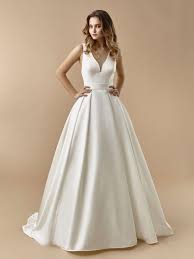 Preise vergleichen und bequem online kaufen! Brautkleid Im Prinzess Stil Mit Gurtel V Ausschnitt Teifem Rucken Schleife Und Schleppe Von Beautiful Bridal Modell Bt 20 23 Heiraten Mit Braut De