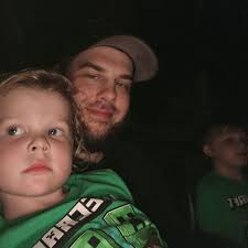 Who paints vehicles? I have a rust free truck from Texas that was painted  with what looks like a roller by a tweaker trying to hide it from the repo  man. It