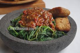 She is an extremely rich woman that does not shy from living large. Diah Didi S Kitchen Resep Sambal Brambang Asem Daun Ubi