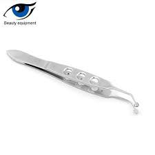 Once you can see an edge of the contact peeking out from under your eyelid, use your finger to gently slide it back down to its normal position, then take it out as usual. Meibomian Glands Eyelid Massage Tweezers Eyelid Flip Eyelid Tweezers Clip Meibomian Gland Blockage Dredge Fat Massage Eyelid Tools Aliexpress