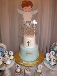 Decoration De Bapteme Pour Garcon 60 Idees Pronant La Couleur Bleue Decoration Bapteme Gateau Bapteme Gateau Bapteme Garcon