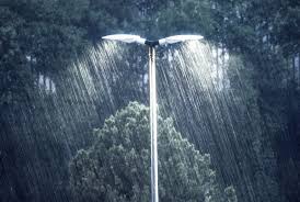 Hujan lebat disertai petir kadang membuat kita takut dan khawatir. Turun Hujan Begini Doa Dan Sikap Rasulullah Ihram