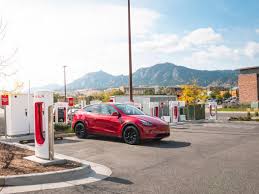 Does tesla make money on supercharging? Tesla Model S Plaid Shows Charging Speeds Of Nearly 1k Miles Per Hour