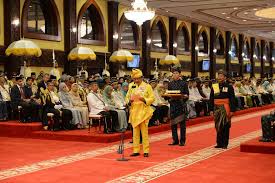Maybe you would like to learn more about one of these? Istiadat Pertabalan Sultan Perak Ke 35 Raja Muda Zahir Ucapan Tahniah