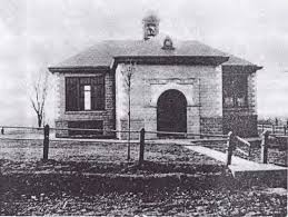 1 ~ A BRIEF HISTORY OF CENTRAL GRADE SCHOOL, DISTRICT 51, WASHINGTON,  ILLINOIS EARLY HISTORY The early recorded history of Ce