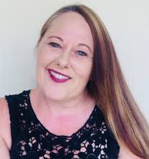 Leanne The Barefoot Medium